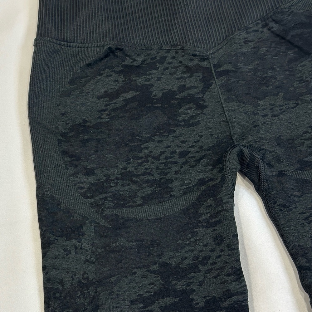 Women's Best Black Patterned Shorts - Picture 5 of 9